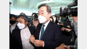 이낙연, 尹 정부에 “복합위기에 대한민국 방향 잃어…고민 안 보여”