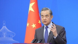 왕이 “내년 러시아와 밀착 강화…亞·유럽과는 관계 회복”