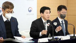 14년만에 公기관 구조조정…1만2천명 감축, 안전인력은 증원