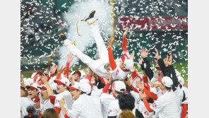 EPL이 놀란 ‘한국인 득점왕’… 월드컵선 16강 기적에 열광