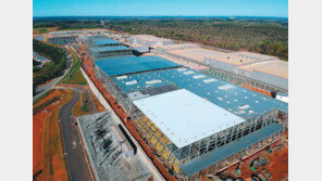 돈줄 얼어붙은 전기차 배터리 업계, 美공장 투자 등 보류 