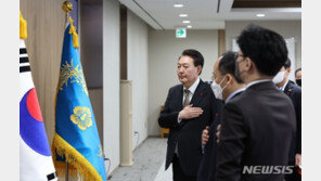 尹, ‘北무인기 침범’에 “군사합의 의존 위험…드론부대 창설 앞당길 것”