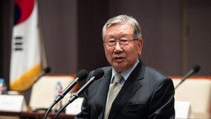 與 “전대 컷오프도 100% 당원 투표”… 본선 4명 압축 유력