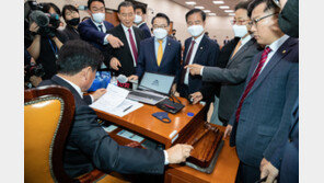 국회 농해수위, 양곡관리법 본회의 직행 놓고 파행