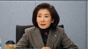 육아휴직 18개월로 늘리고 고용연장 활성화…8시까지 돌봄 제공