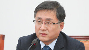 野 “한동훈, 盧 사건 설명 장면 연출 급급” vs 법무부 “장관의 당연한 임무”