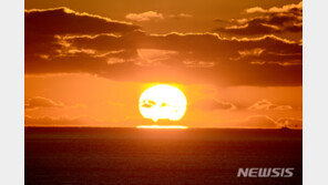 선명한 해넘이·해돋이 본다…기상청 “31일~1일 대체로 맑음”