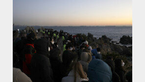전국 해맞이 명소, 3년만에 관광객들 ‘북적북적’