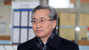 ‘불법 사찰’ 추명호 前 국정원 국장, 징역 2년 확정