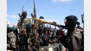소말리아, 연쇄 차량자폭테러 2건…일가족 9명 등 최소 20명 사망