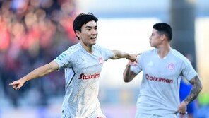 황인범 리그 데뷔골…올림피아코스 4-0 승리 이끌어