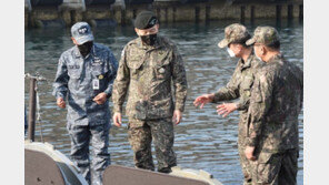 합참의장 “잠수함은 국가안보 핵심 전력…적에게 두려움 주는 비수”