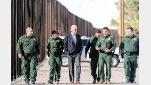 바이든, 멕시코 국경지대 방문