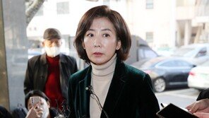 나경원, 대통령실 겨냥 “제가 포퓰리즘이겠나…저출산위, 의원 겸직 자리”