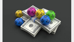 美 메가밀리언 당첨금 1조6695억…‘13일의 금요일’에 추첨