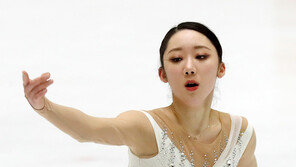 피겨 김예림, 동계U대회 쇼트 3위…16일 프리서 메달 색깔 결정