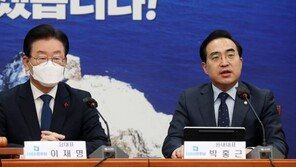 ‘굴종 친일 행보’ ‘막장 내전’…민주당, 윤석열 대통령 맹공