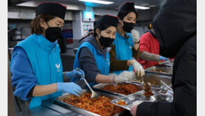 SPC‧계열사, 설 나눔 활동 펼쳐… 노숙인 배식 및 복지관 제품 후원