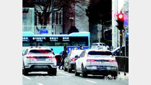 “22일부터 우회전 신호등 지키세요”