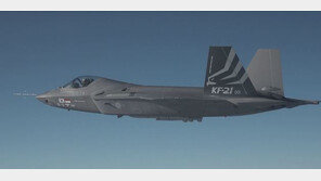 KF-21, 군수지원 첫 시험평가 돌입… 초음속 비행 성공 이어 ‘개발 가속’