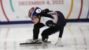 쇼트트랙 최민정, 동계U대회 1500m 金…금은동 모두 韓