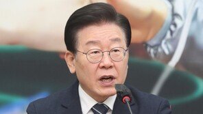 이재명, 설 앞두고 ‘서민 민생’ 강조…민주당은 李 방어 총력