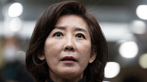 “나경원, 밤늦게까지 고심해 직접 입장문 쓸것”…25일 출마여부 발표