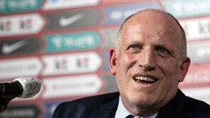 벤투 후임자 찾기 본격화…전력강화위, 오늘 화상으로 1차 회의 진행