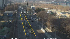 펑크난 트럭 추돌에 시설물 휘청…올림픽대로 하행 정체