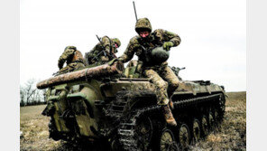 獨-美, 우크라에 주력 탱크 지원… “전쟁 게임체인저 될 것”