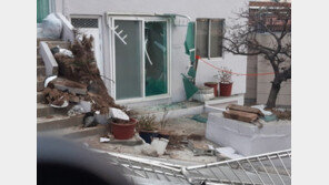 제동장치 밀린 45t 크레인, 내리막길 주택 들이받아