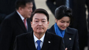 “제2 아베 되기 싫으면…” 尹대통령 내외 협박글 40대 송치