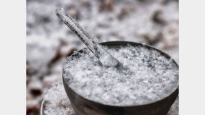 하늘로 자라는 신비의 고드름…“반가운 손님”