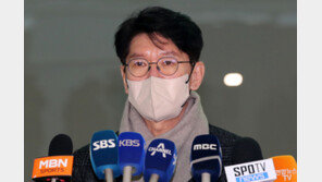 이강철 감독 출국, WBC 준비 본격 돌입…“책임감 갖고 4강 가겠다”
