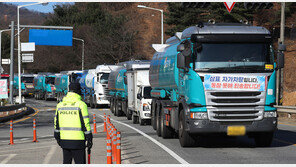 여수서 주행 중이던 탱크로리 폐유 10리터 유출…밸브 파손 추정