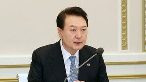 尹 "인공지능 챗GPT가 쓴 신년사 보니…훌륭하더라"