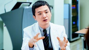 “오십견, 나이-성별 무관… 팔심 떨어지면 회전근개 파열 의심”