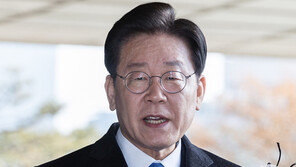 ‘檢출석’ 이재명, ‘답변 거부’ 예고…“진술서로 갈음”