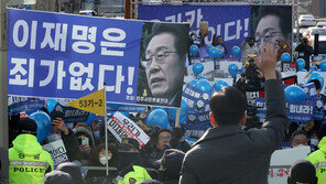 이재명 “왜 왔느냐”…만류에도 동행 野 의원들 “혼날 각오”