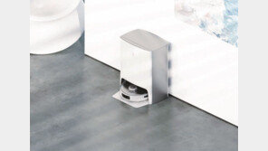 집 안을 깔끔하게 청소하는 올인원 로봇청소기… 에코백스 ‘디봇 X1 옴니’ 화이트 컬러