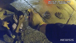 ‘집단구타 사망 흑인’ 니컬스 부모, 바이든 국정연설 참석