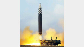 국민 76.6% “한국 독자적 핵 개발 필요”