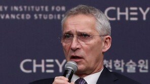 나토 사무총장 “한국, 우크라 위해 군사적 지원 나서달라”
