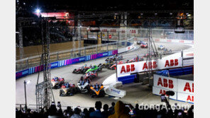 한국타이어, 포뮬러 E ‘2023 코어 디리야 E-PRIX’ 대회 진행