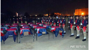 파키스탄 테러 사망, 100명으로 증가 부상 225명…“보안 실수” 비난 거세