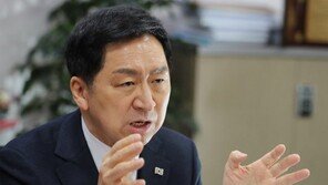 “총선 지면 대통령-與 모두 끝… 중도 공략할 전진캠프 차릴것” 