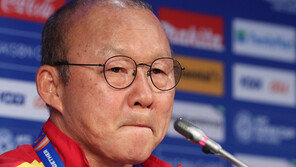 2026 월드컵 노리는 베트남, 트루시에에 박항서보다 높은 연봉 약속