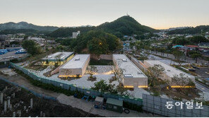 ‘바다 위 독도처럼’… 건축으로 땅의 역사 표현한 삼척 이사부독도기념관