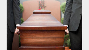 장례식장 옮겼는데 심장 다시 뛰어…이틀 더 살다 숨져