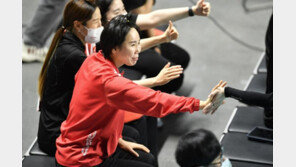 페퍼, GS칼텍스에 완패… 오지영은 벤치서 지켜봐